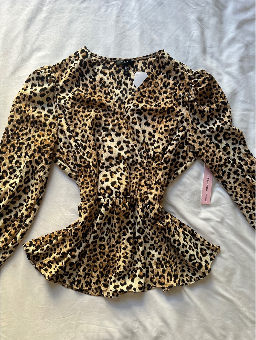 AQUA Curve Leopard Print Blouse